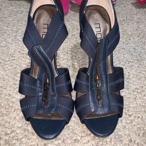 ABSOLUTELY ADORABLE Navy Blue Zip Up Heals